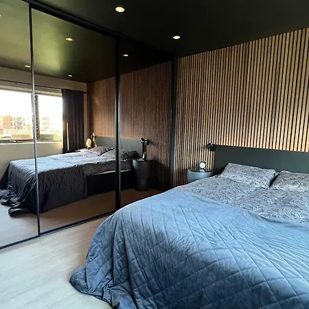 Pent House - Two Balconies דירה ברגן