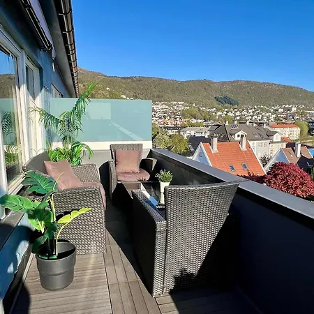 Pent House - Two Balconies Апартаменты Берген